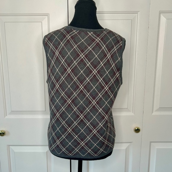 Gap Grey, Cream and Red Plaid Vest in Size Small - Picture 2 of 6